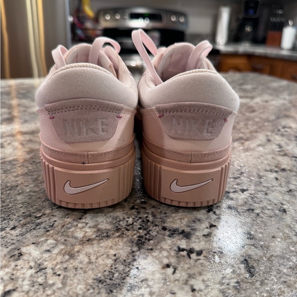 Nike Women's Pink Sneakers - Picture 2 of 2